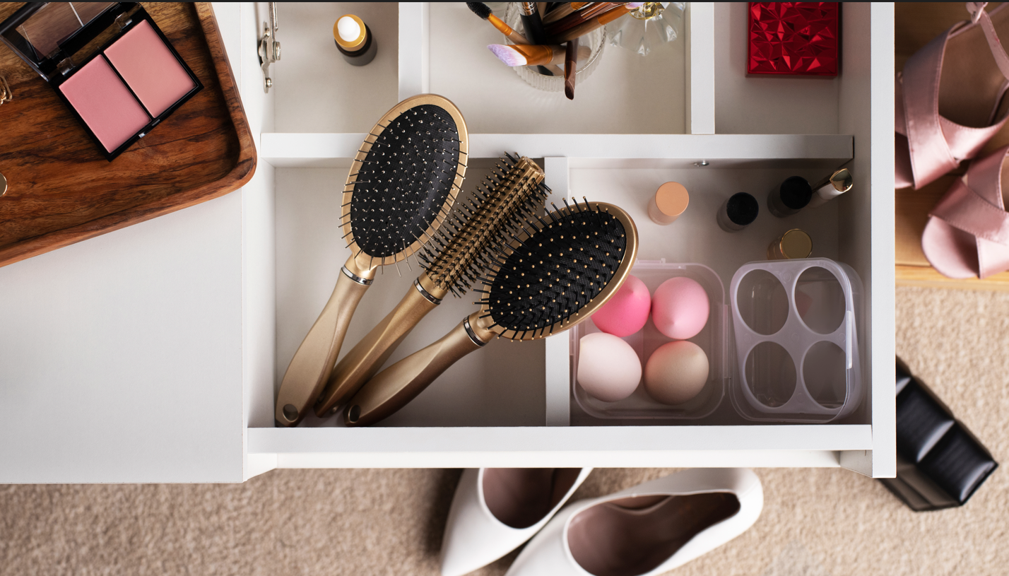 DIY Vanity Table: Create Your Personalized Beauty Corner