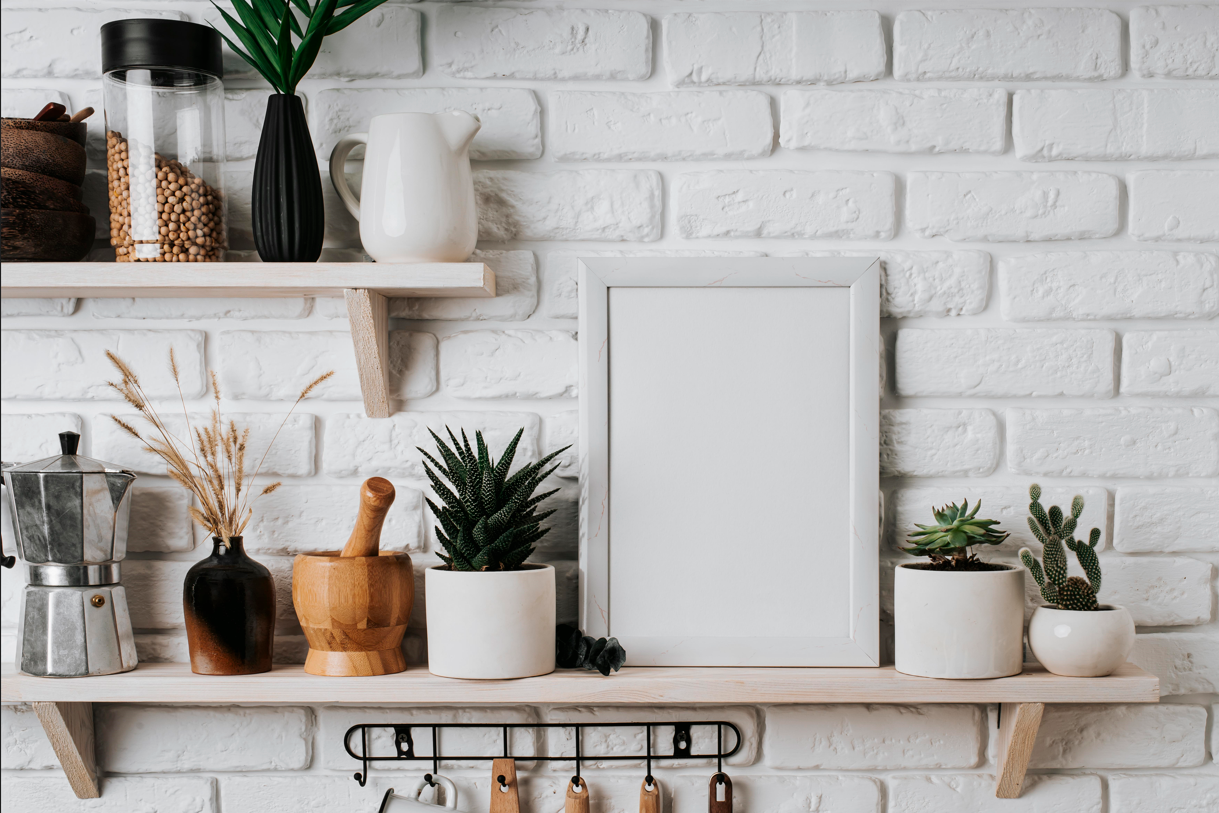 DIY Tabletop Wall-Mounted Shelf: Creative and Practical